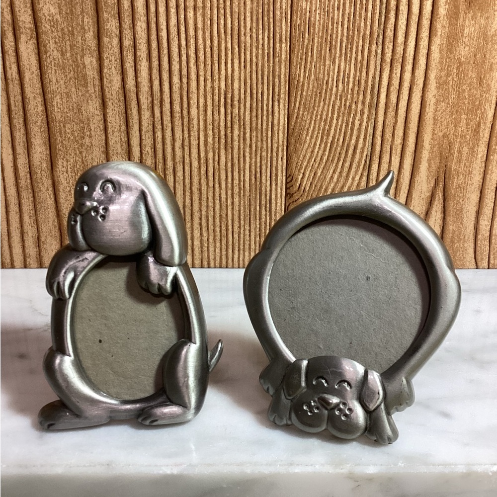 Small Metal Dog-Shaped Picture Frames holds 2”x2”